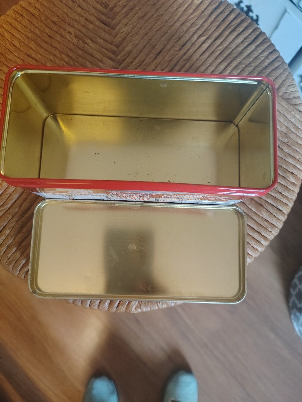 Vintage Red Soup Decorative Tin - Picture 4 of 7